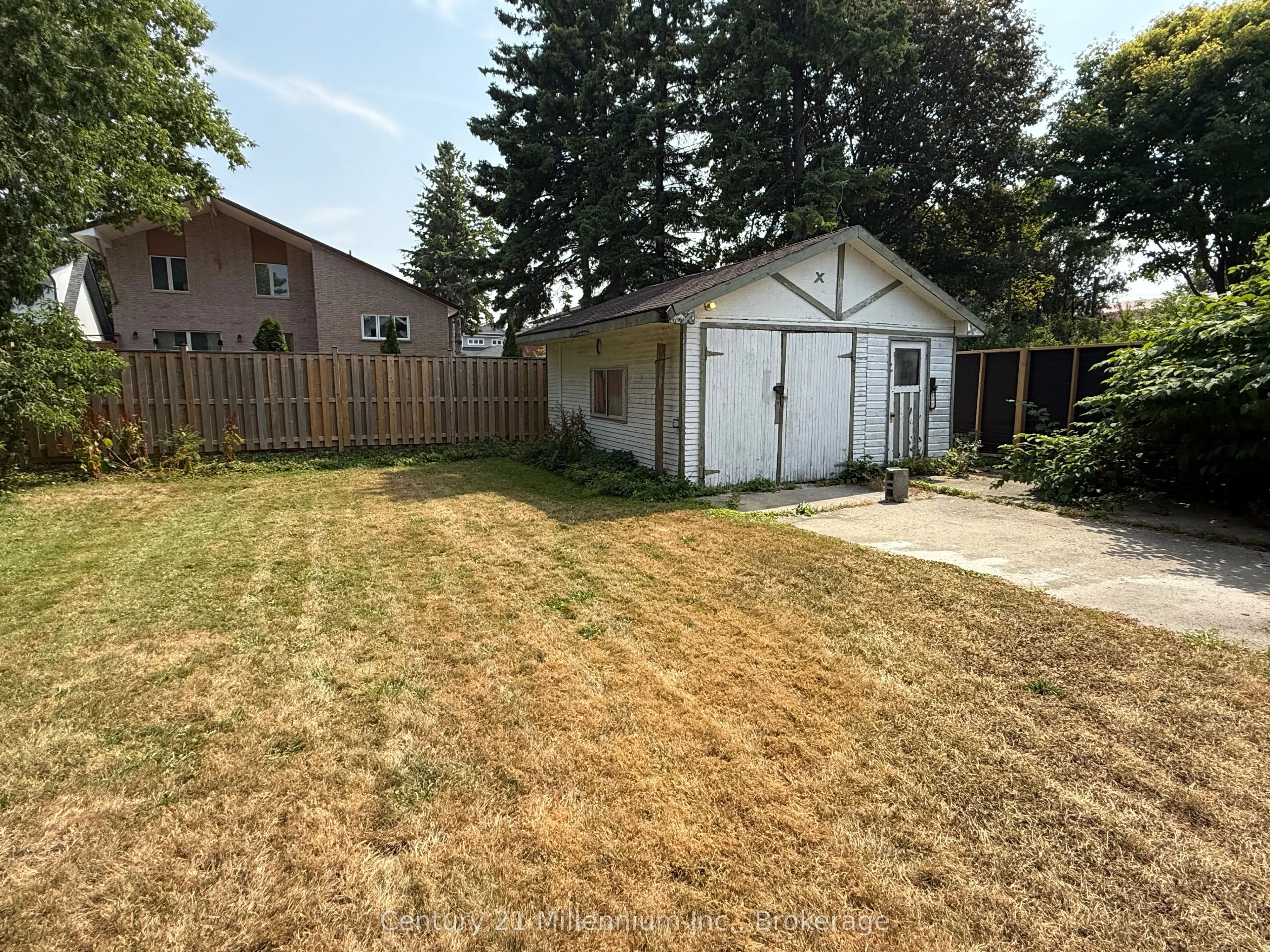 360 ONTARIO Street