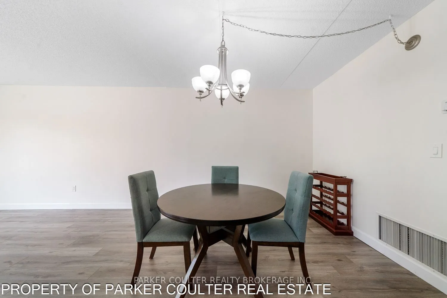11 Beck Boulevard, #103