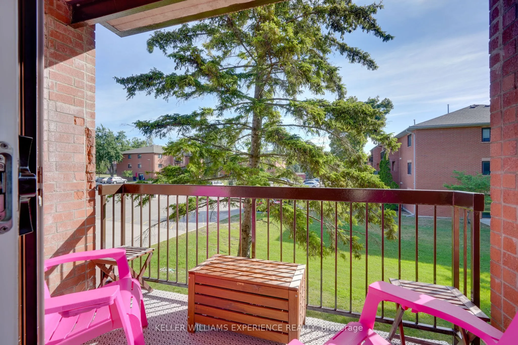 167 Edgehill Drive, #E8