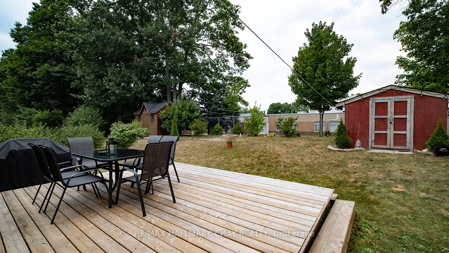 139 WAWINET Street