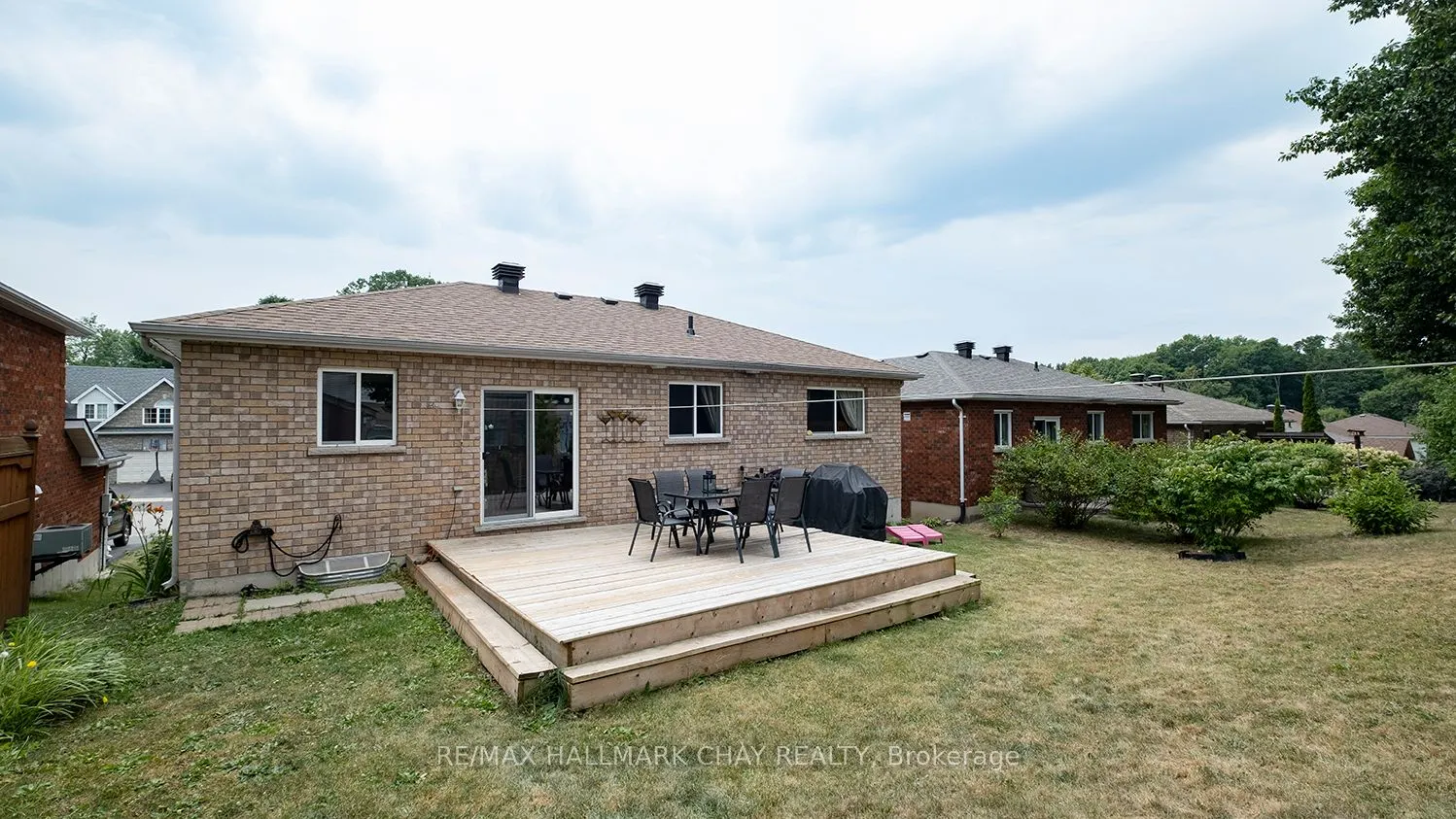 139 WAWINET Street