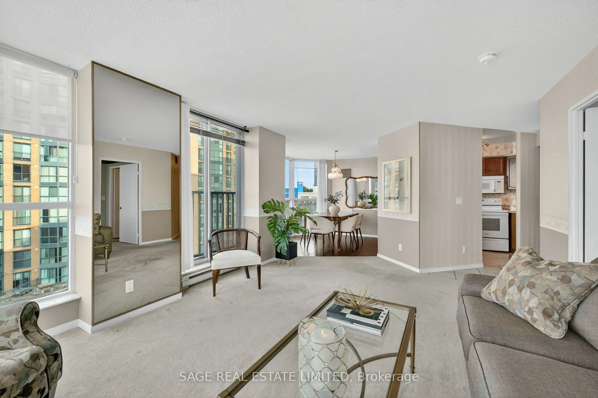 150 Dunlop Street E, #706
