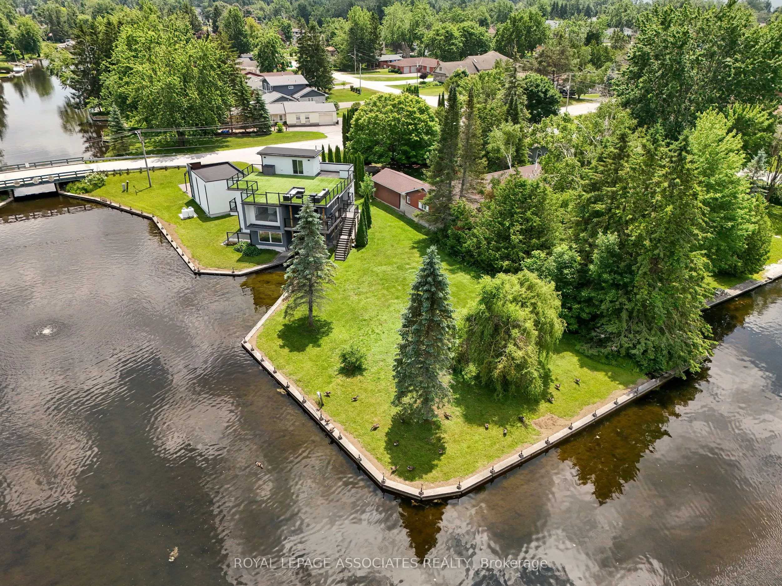 57 Poplar Crescent