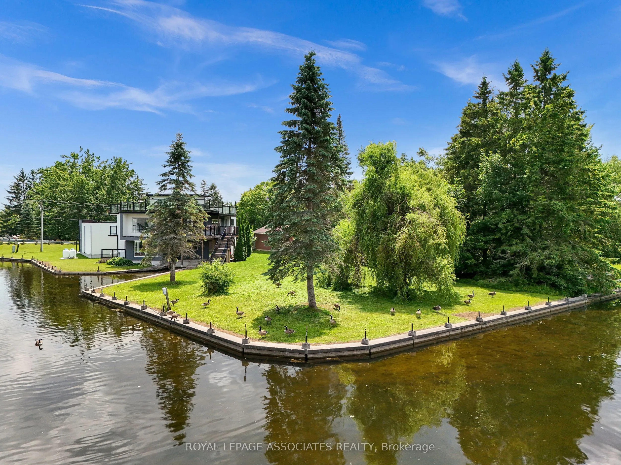 57 Poplar Crescent