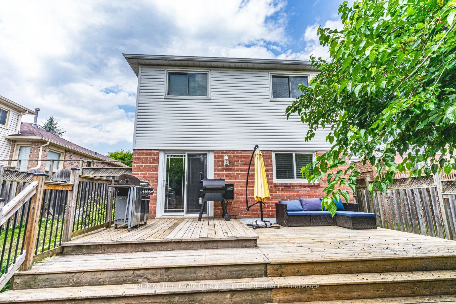 40 Grasett Crescent