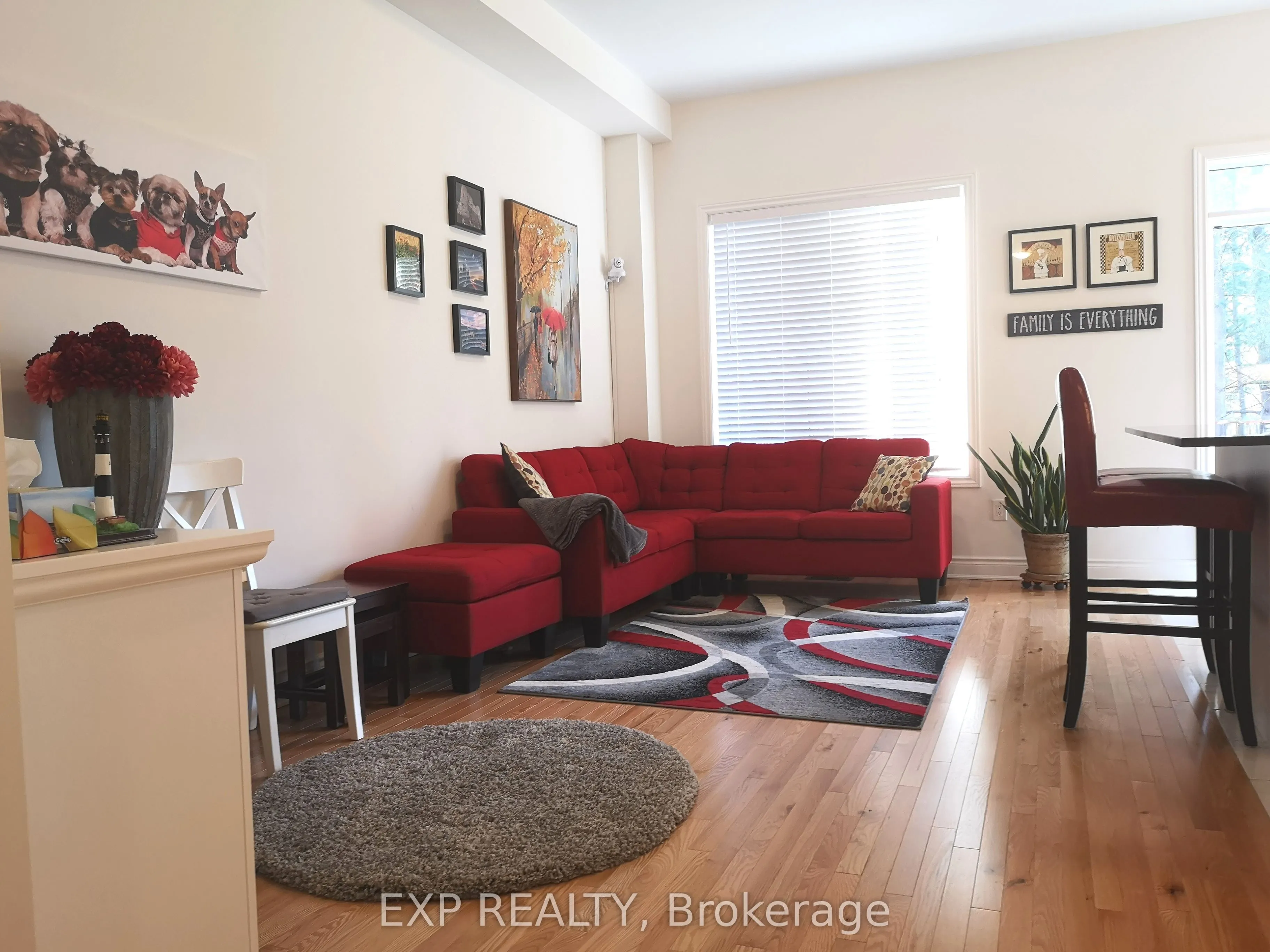 22 Farwell Avenue