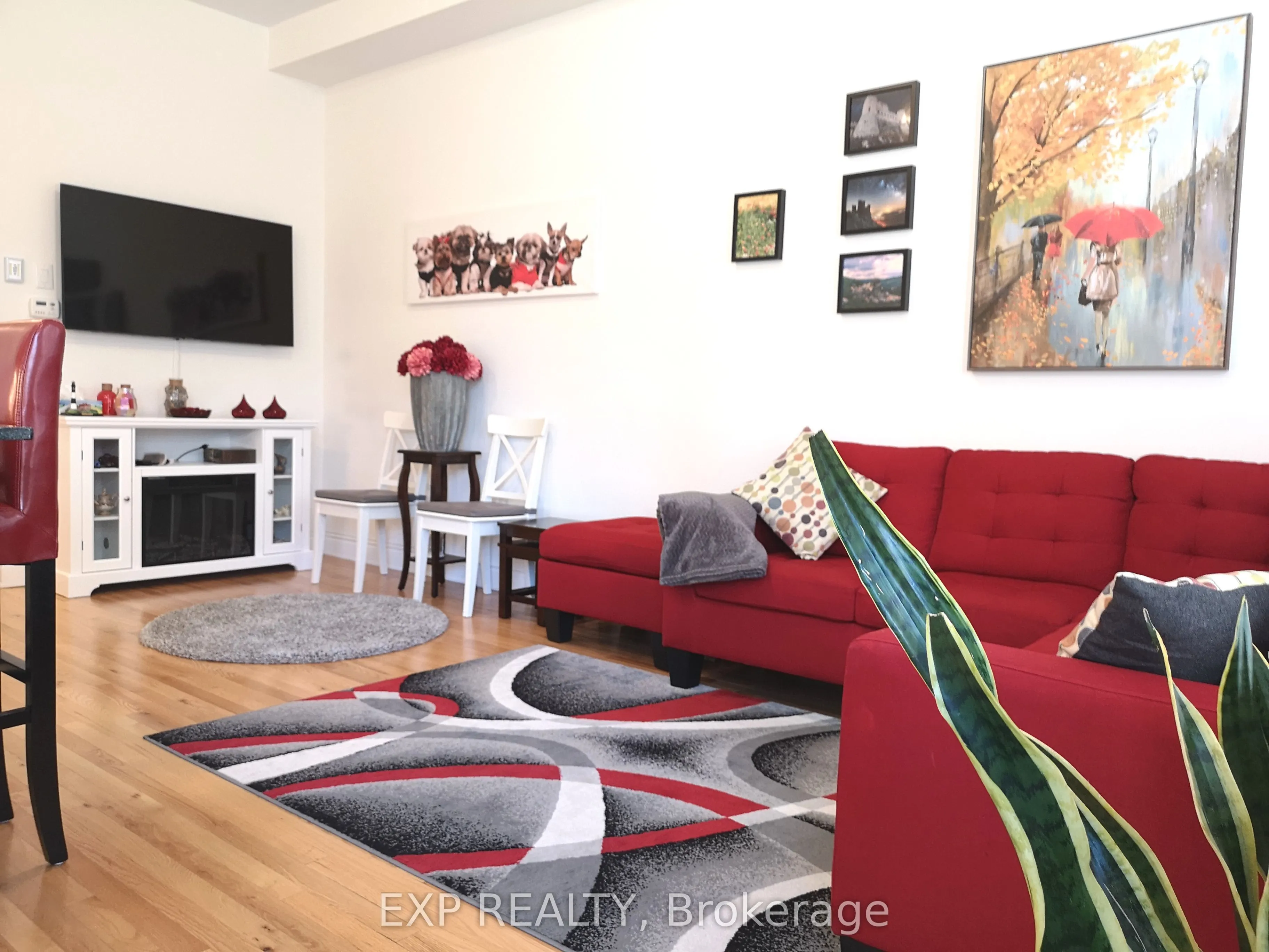 22 Farwell Avenue
