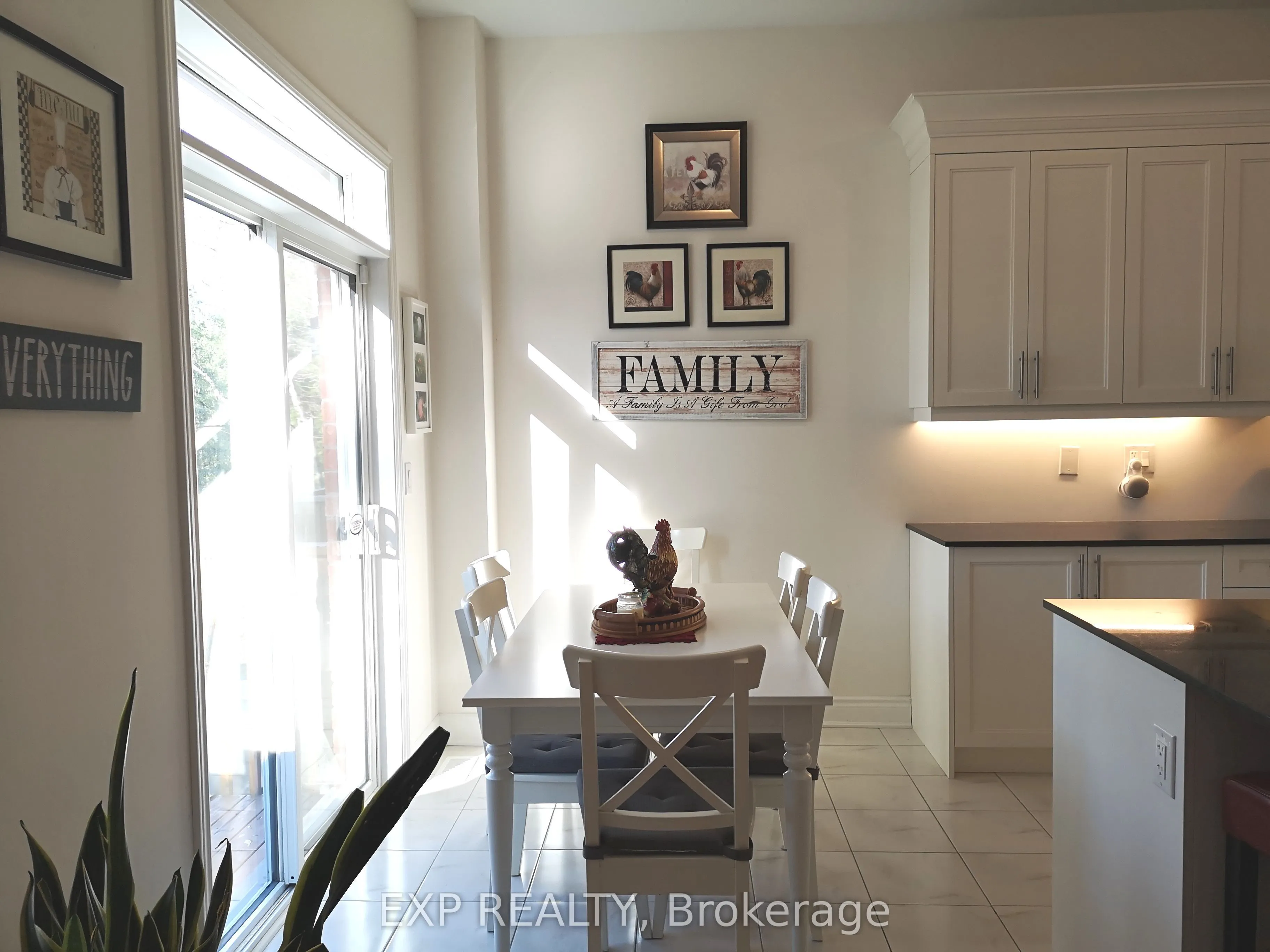 22 Farwell Avenue