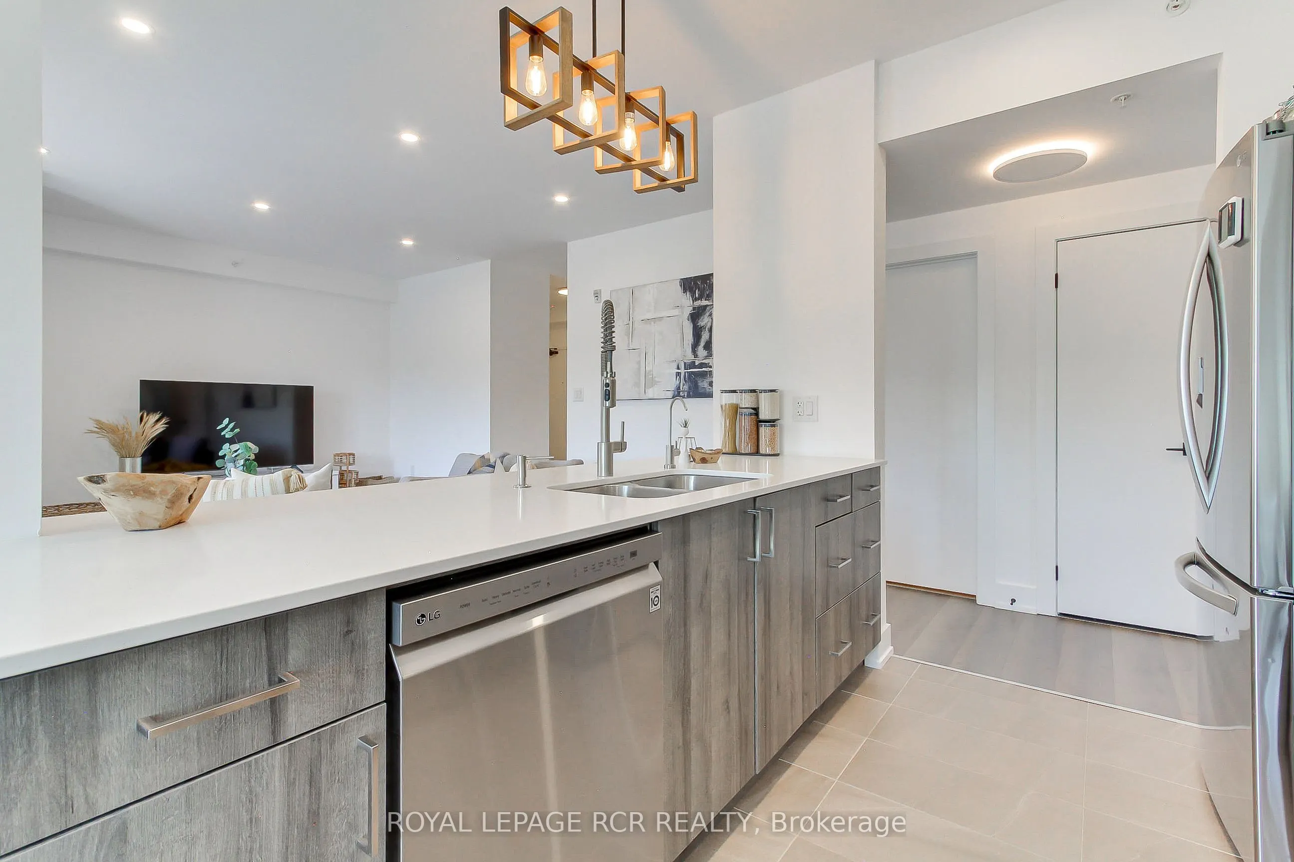 10 Culinary Lane, #412
