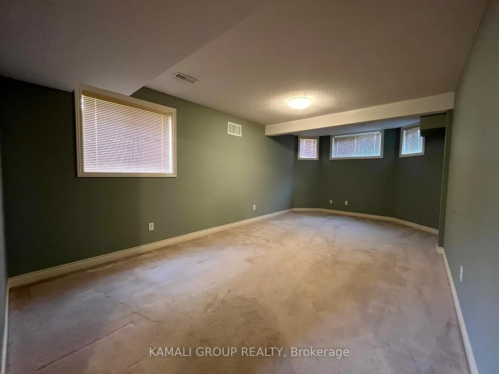 73 Silver Maple Crescent, #BSMT