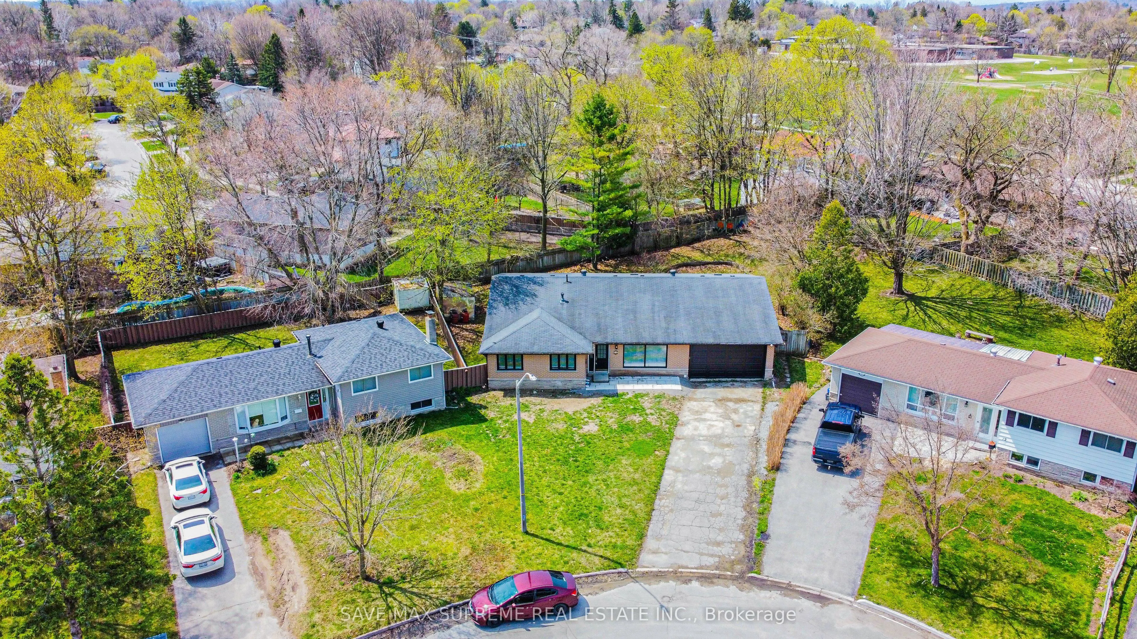 10 CURTISS Court