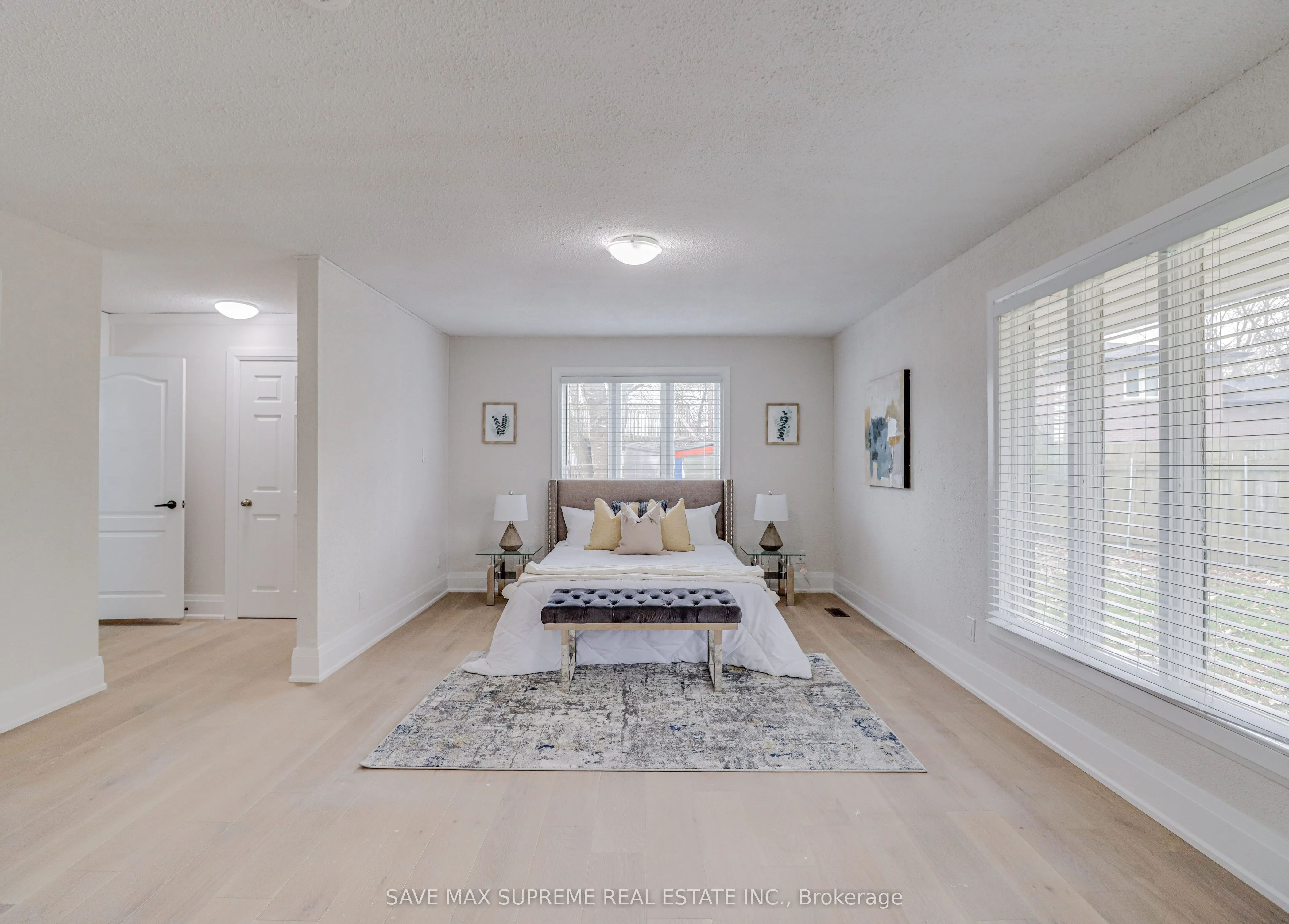 10 CURTISS Court