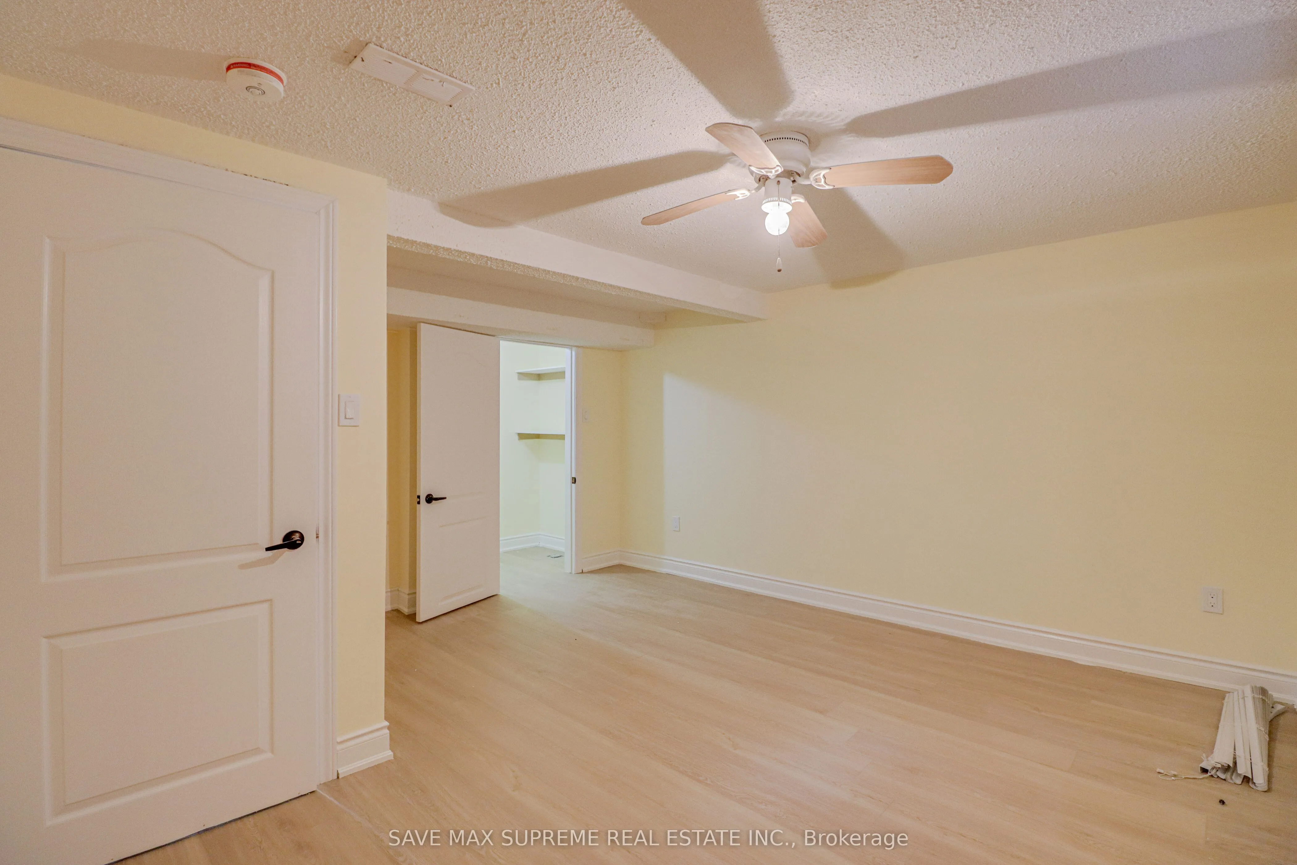 10 CURTISS Court