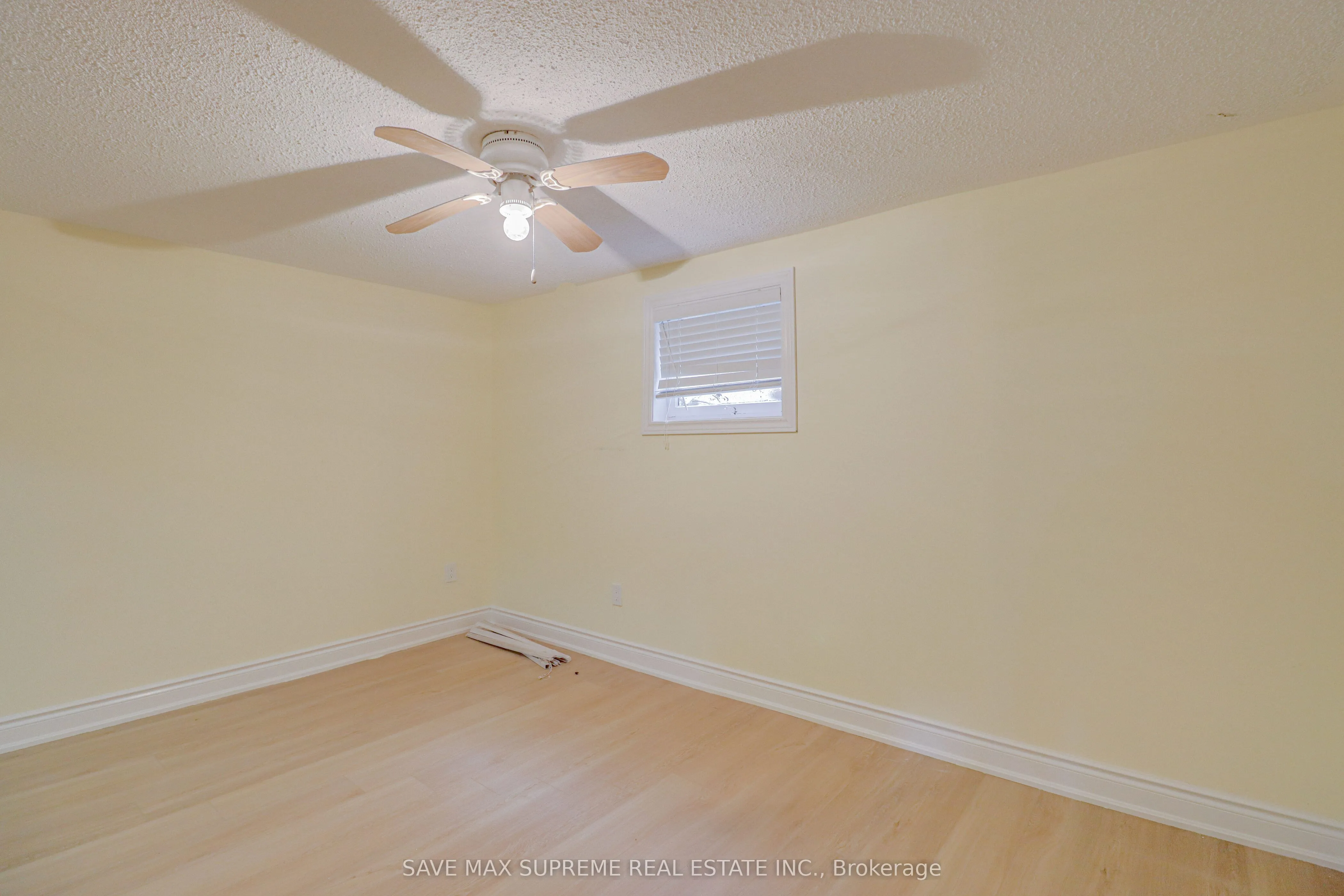 10 CURTISS Court