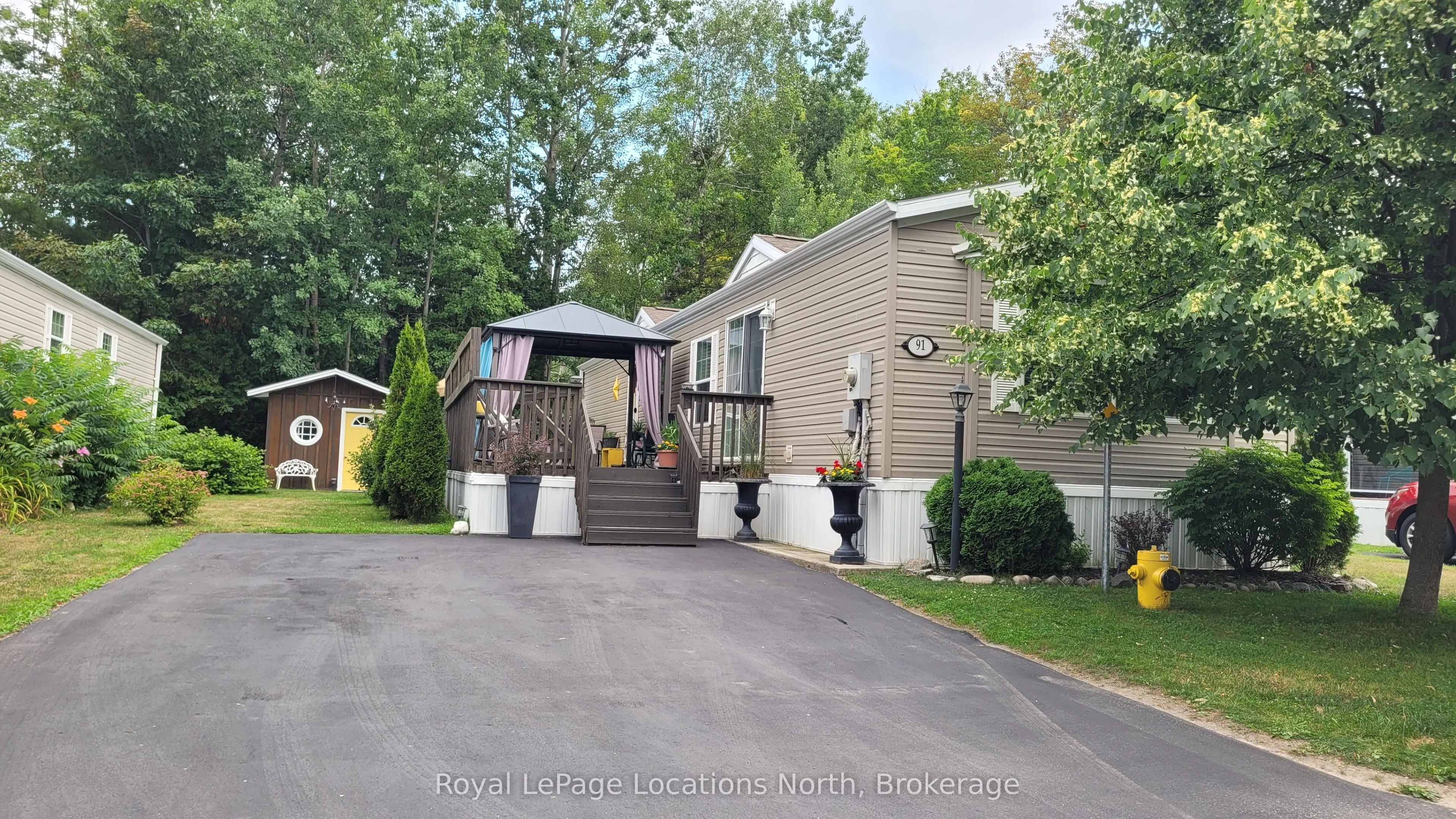 91 Georgian Glen Drive
