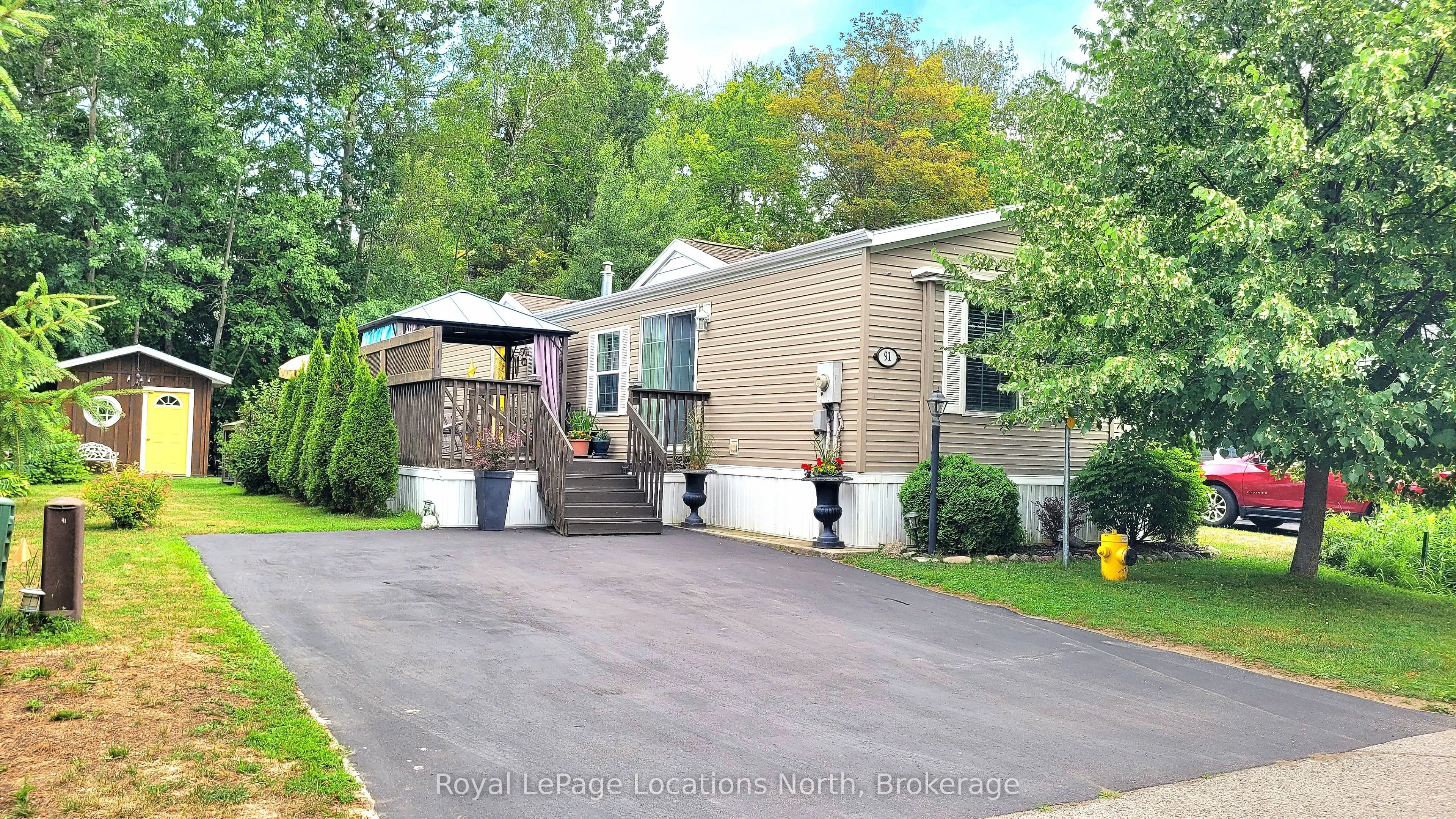 91 Georgian Glen Drive