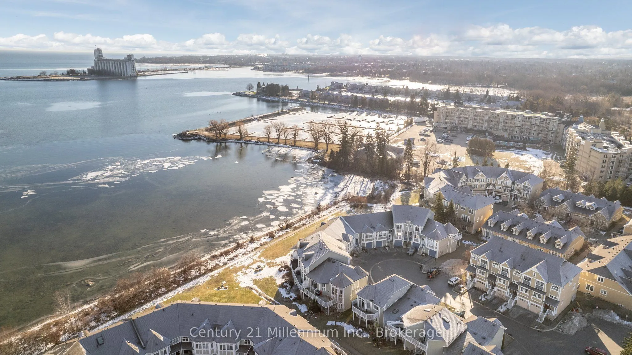 15 Cranberry Quay, #10