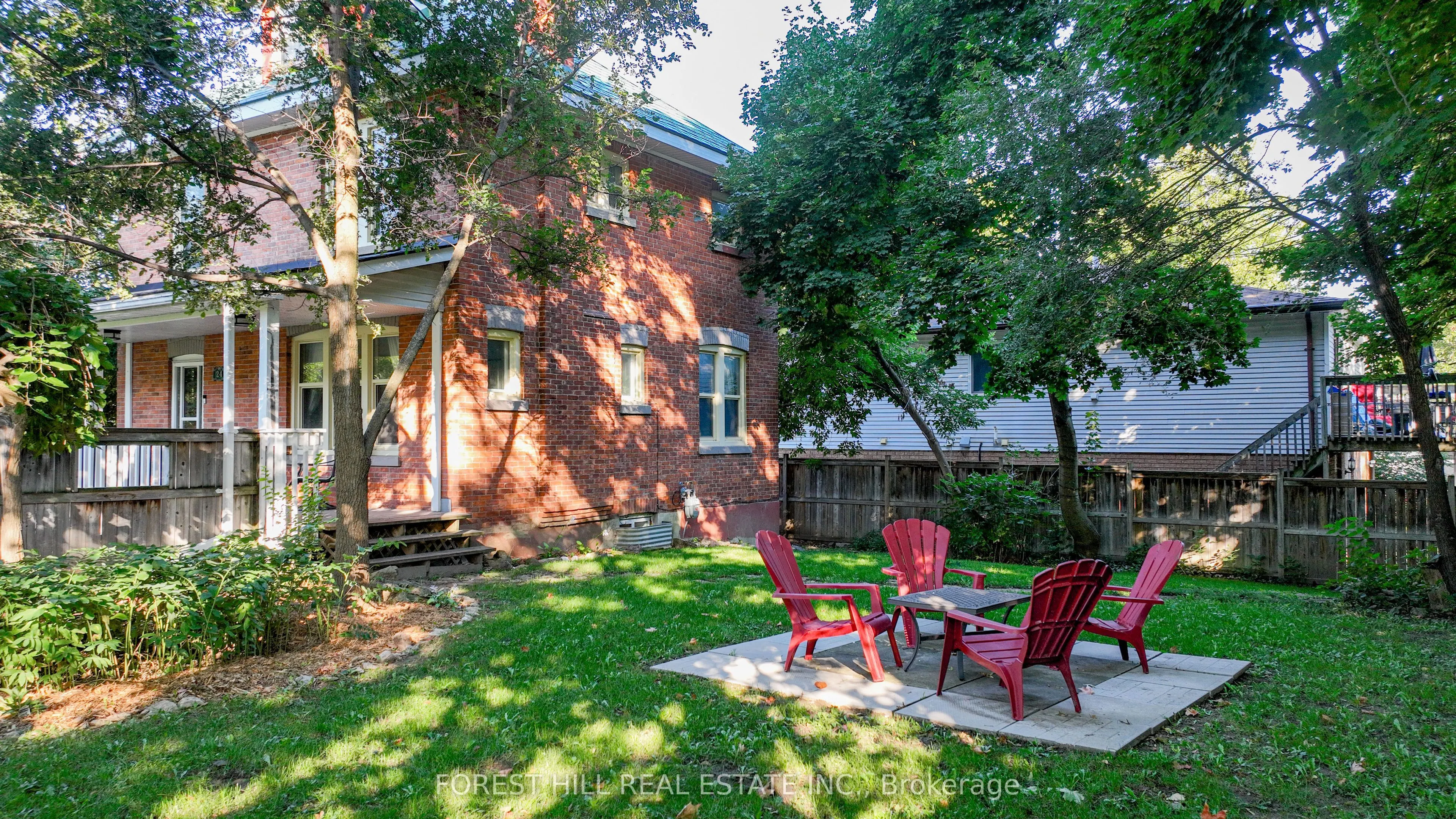 24 Penetang Street
