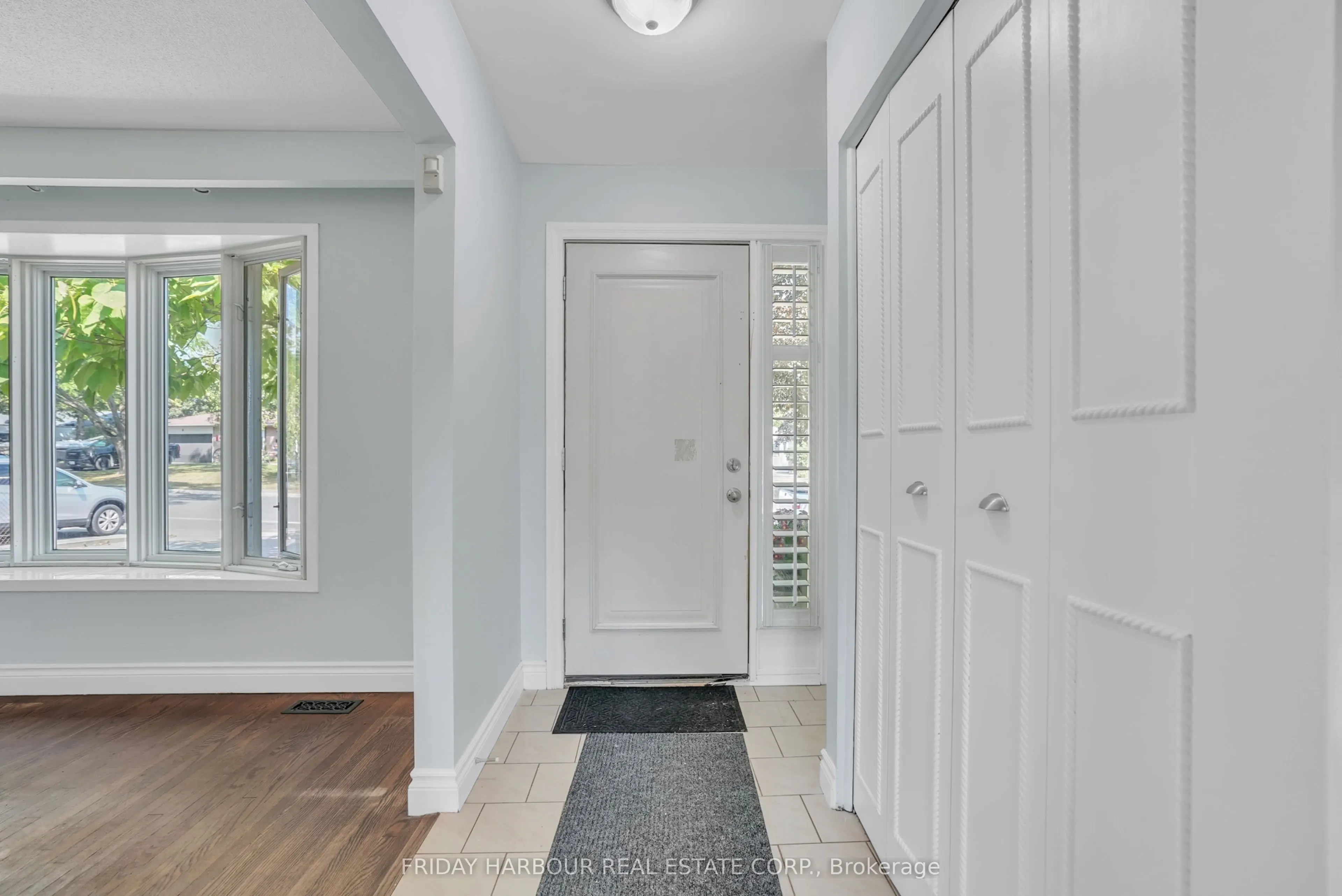 9 MEADOWLAND Avenue