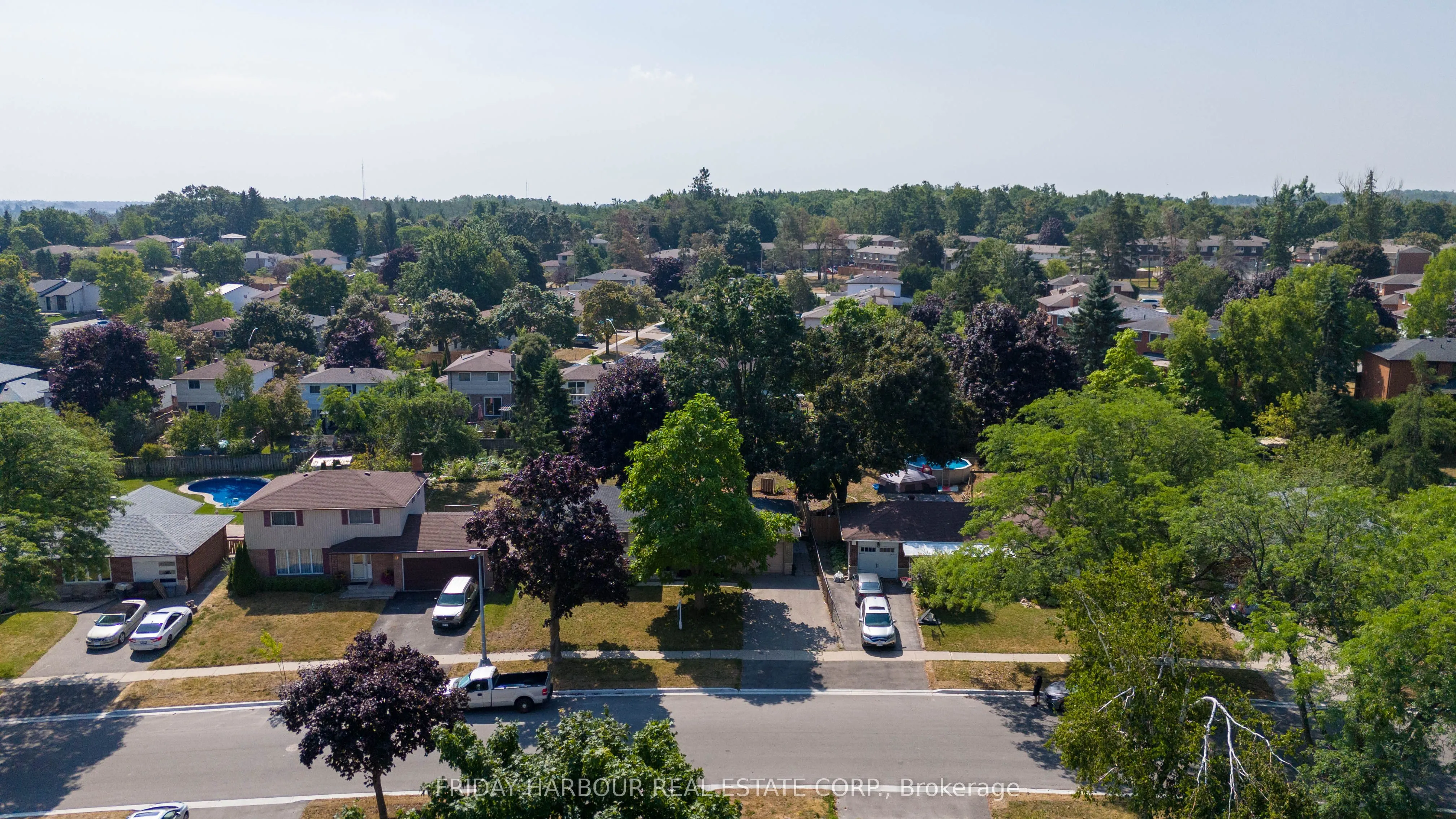 9 MEADOWLAND Avenue
