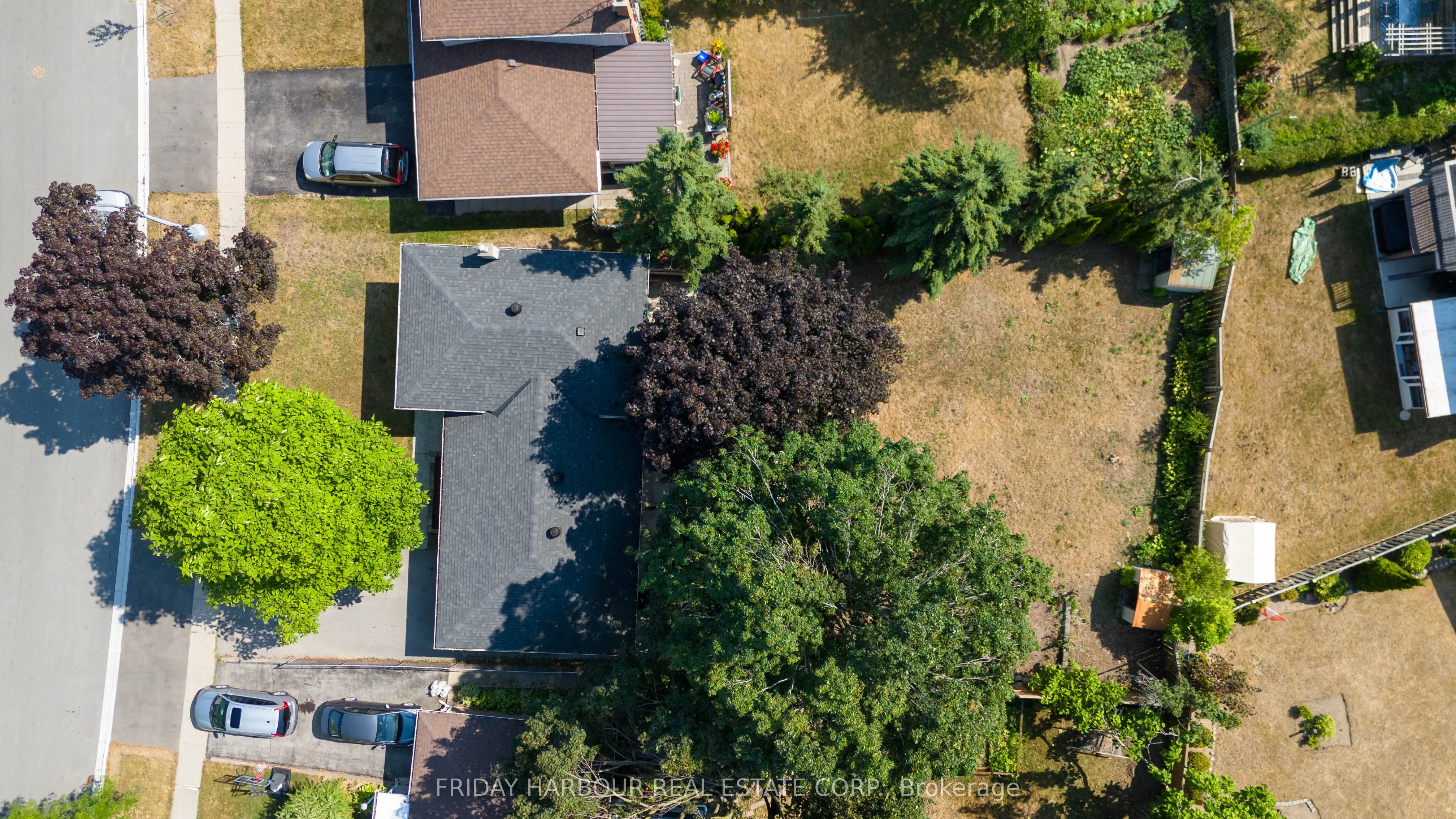 9 MEADOWLAND Avenue