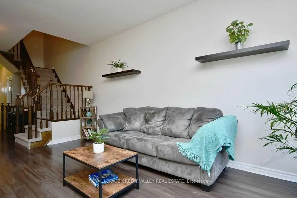 118 Stanley Street, #Upper