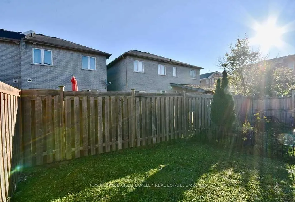118 Stanley Street, #Upper