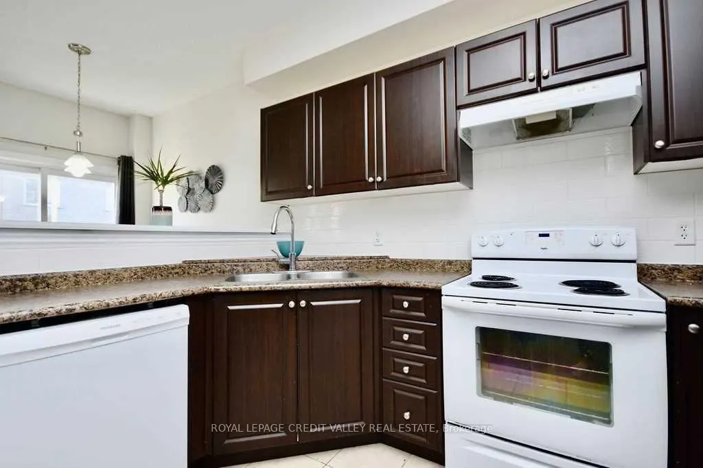 118 Stanley Street, #Upper