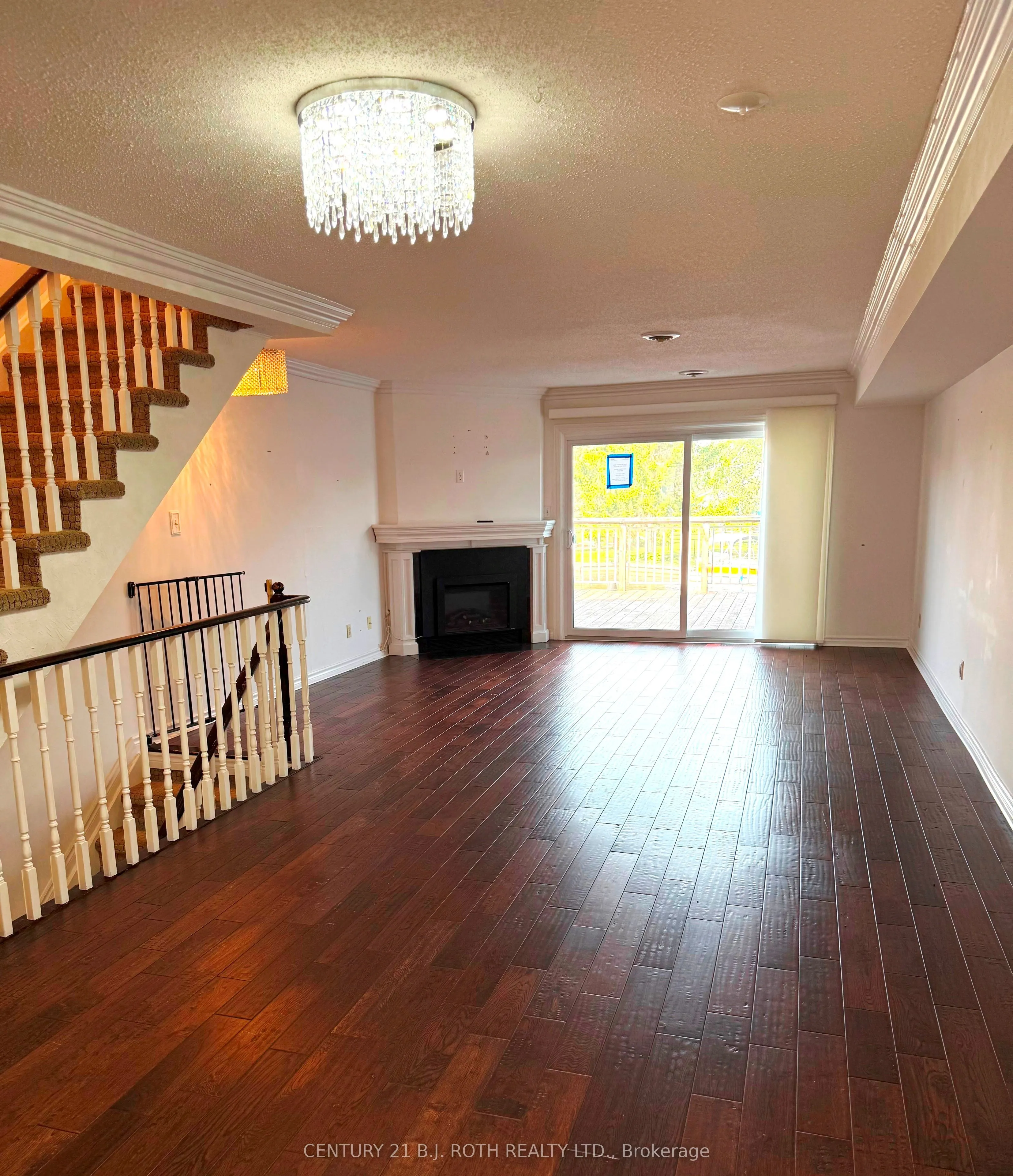 24 Laguna Crescent, #19