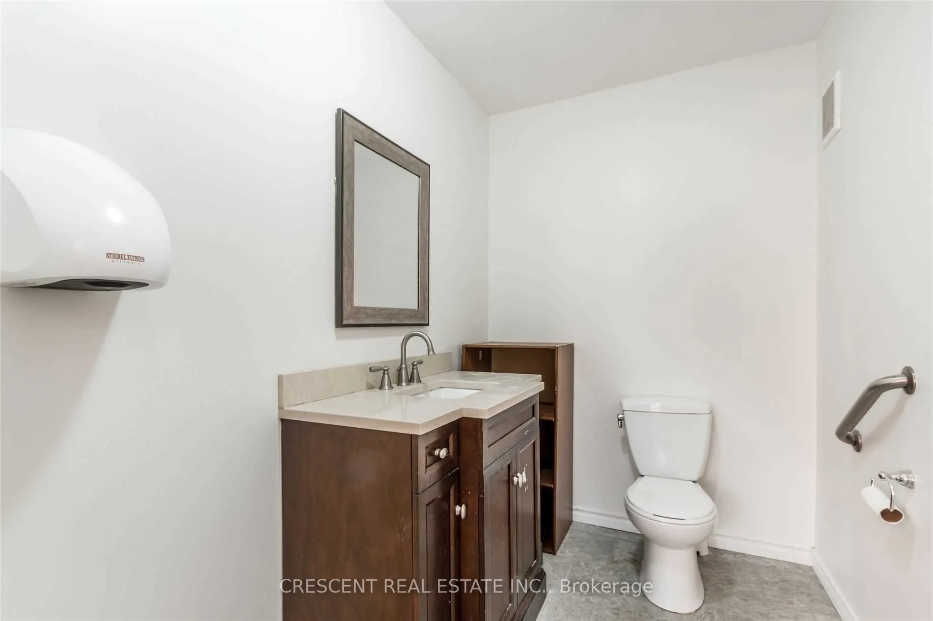 261 Barrie Road, #Main