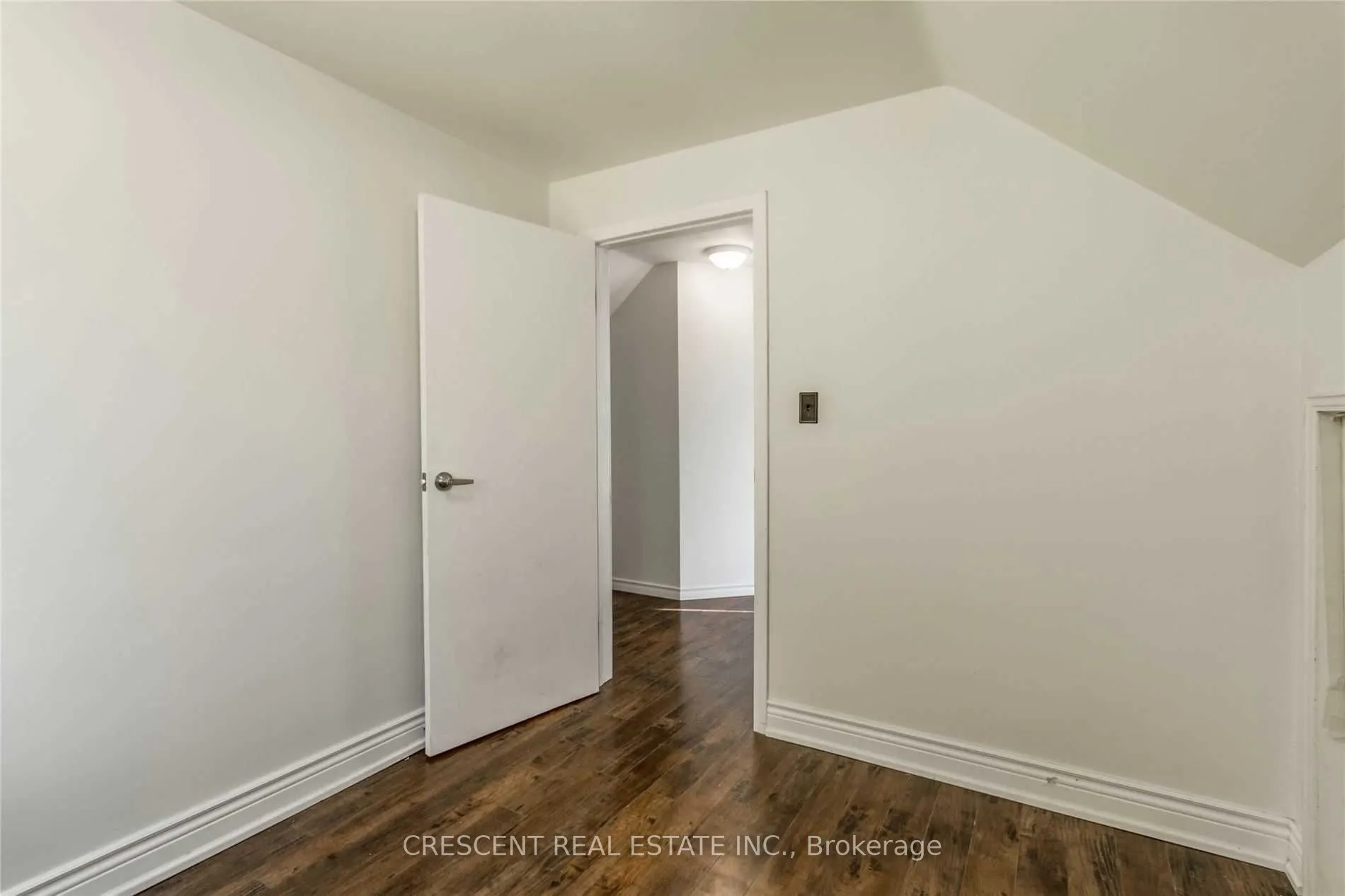 261 Barrie Road, #Main