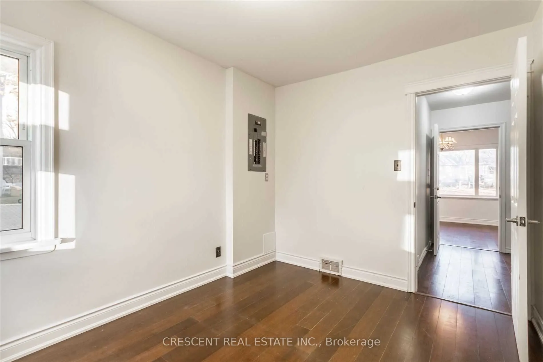261 Barrie Road, #Main