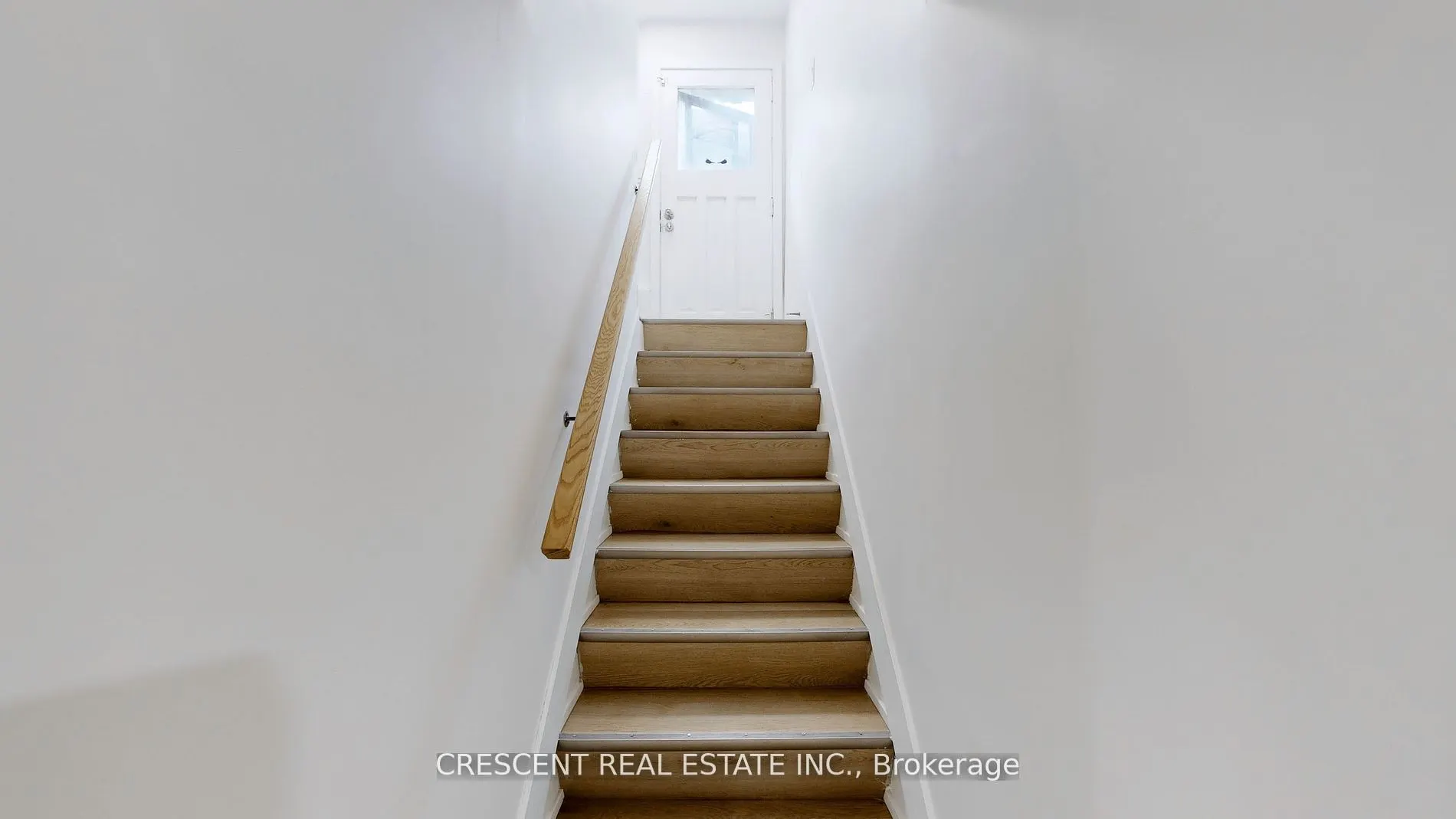 261 Barrie Road, #Lower