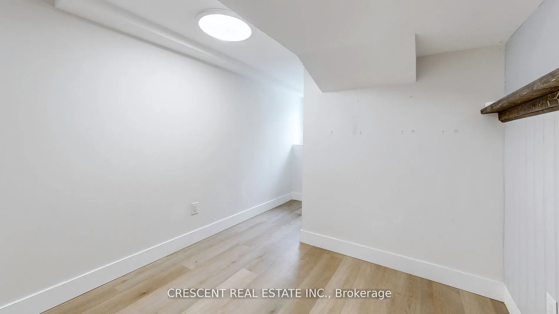 261 Barrie Road, #Lower