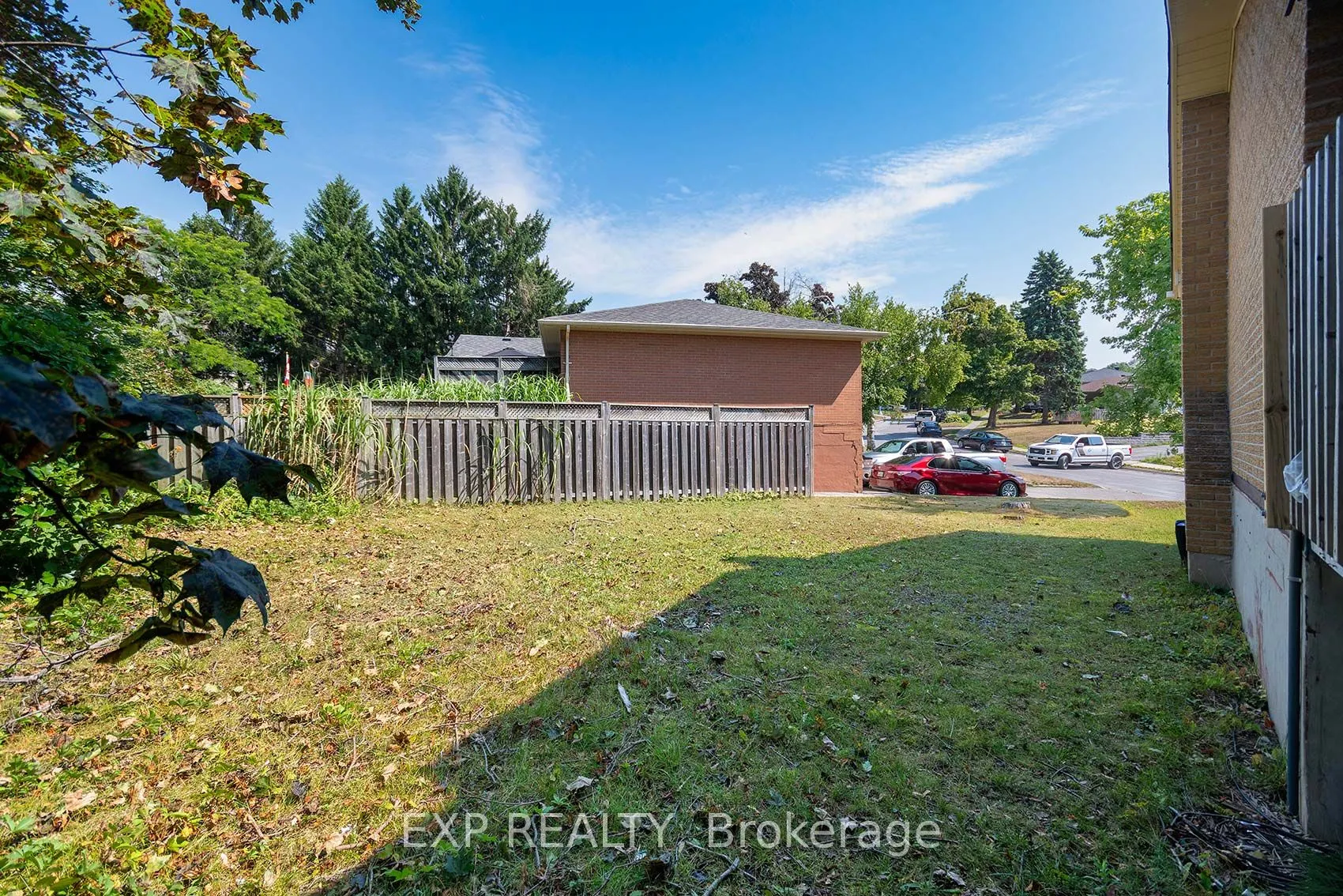 2 Roslyn Road