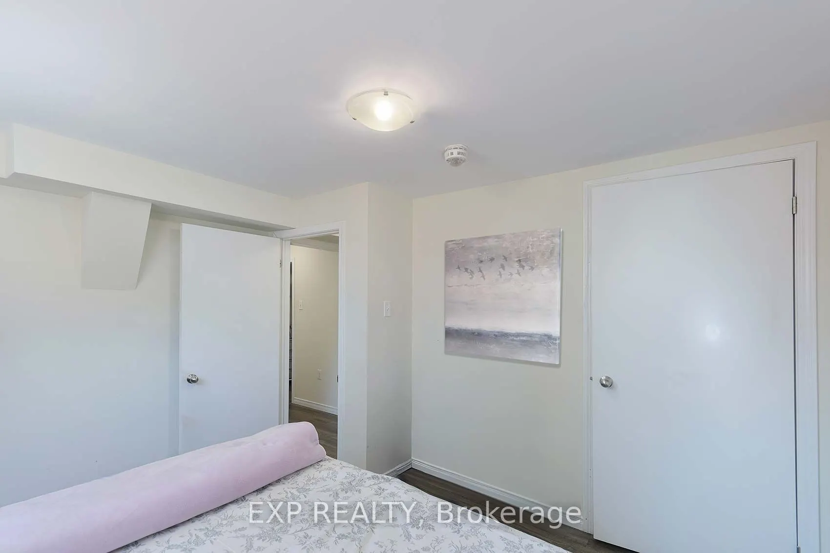 2 Roslyn Road