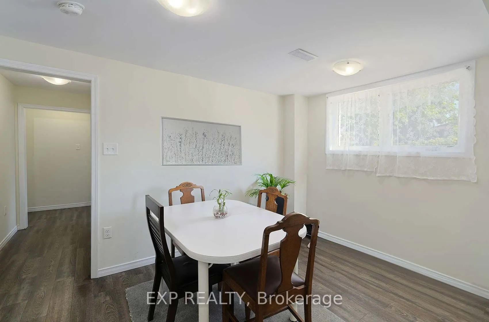 2 Roslyn Road