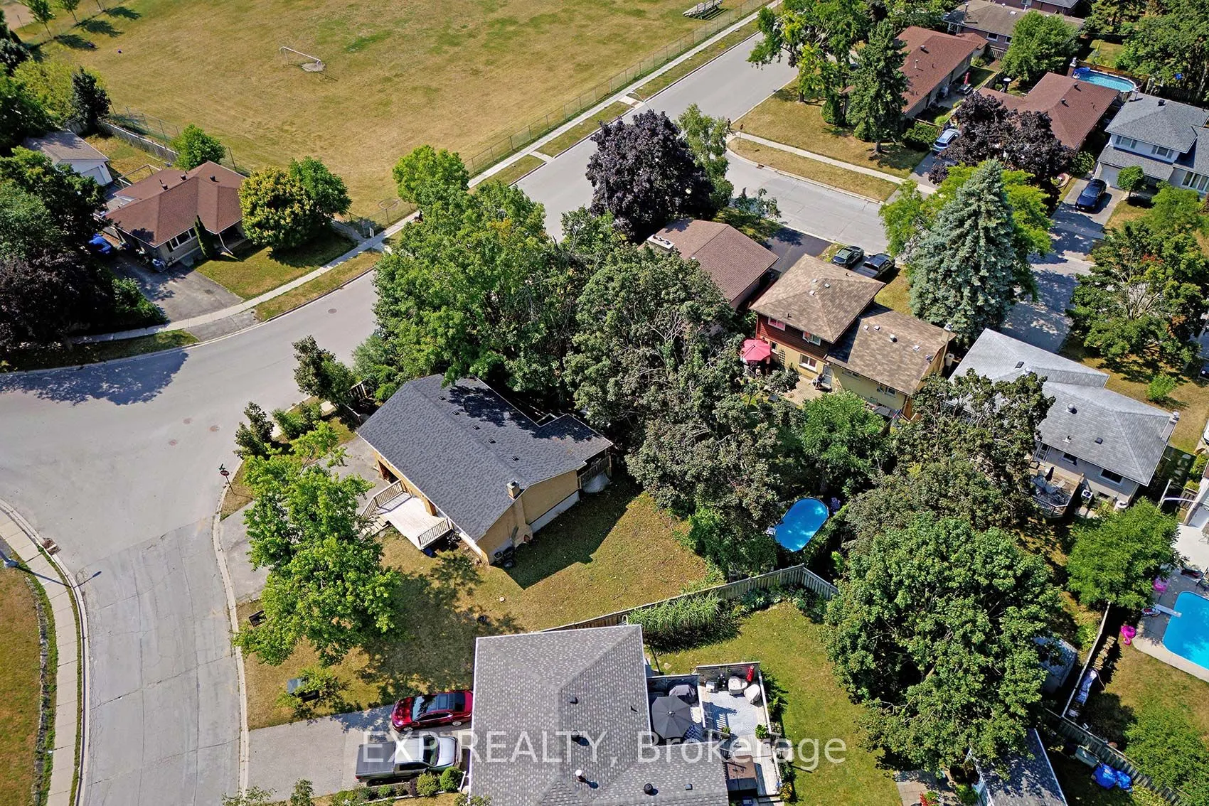 2 Roslyn Road