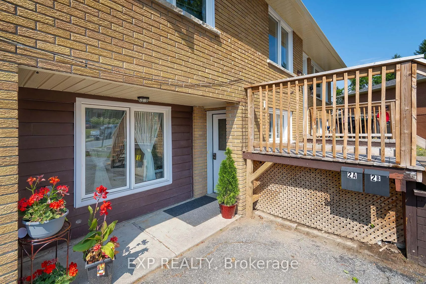 2 Roslyn Road
