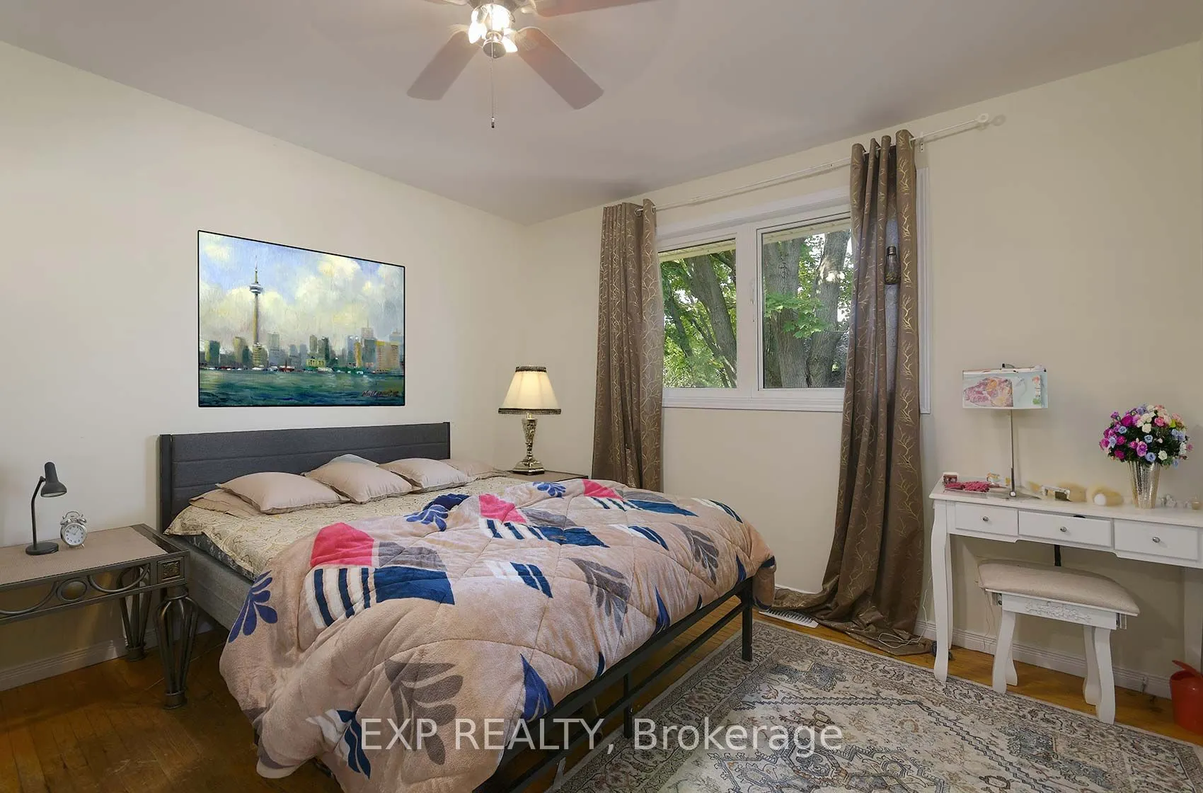 2 Roslyn Road
