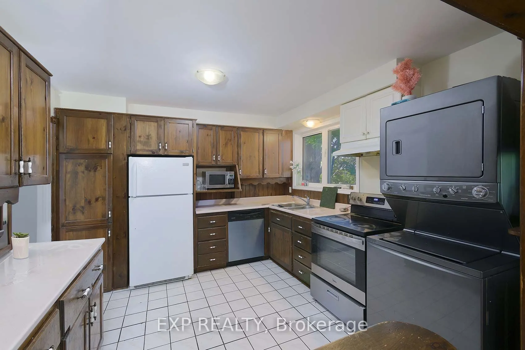 2 Roslyn Road