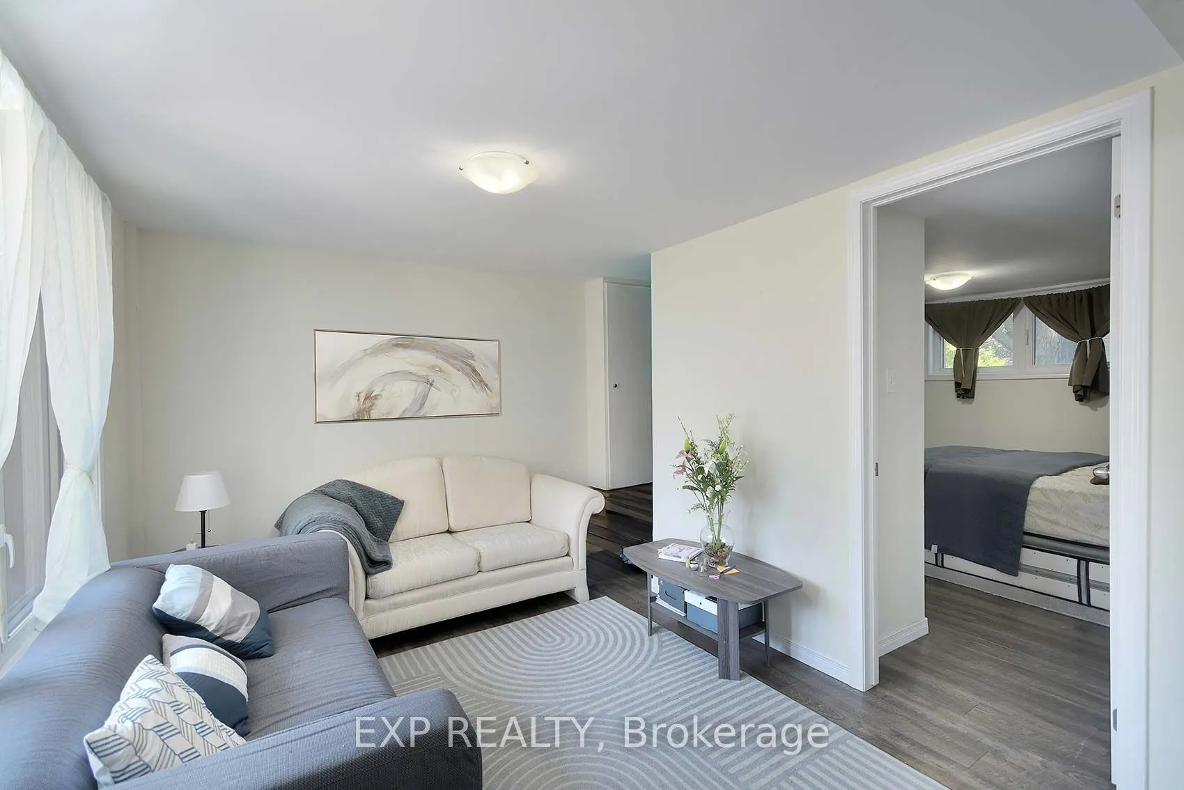 2 Roslyn Road