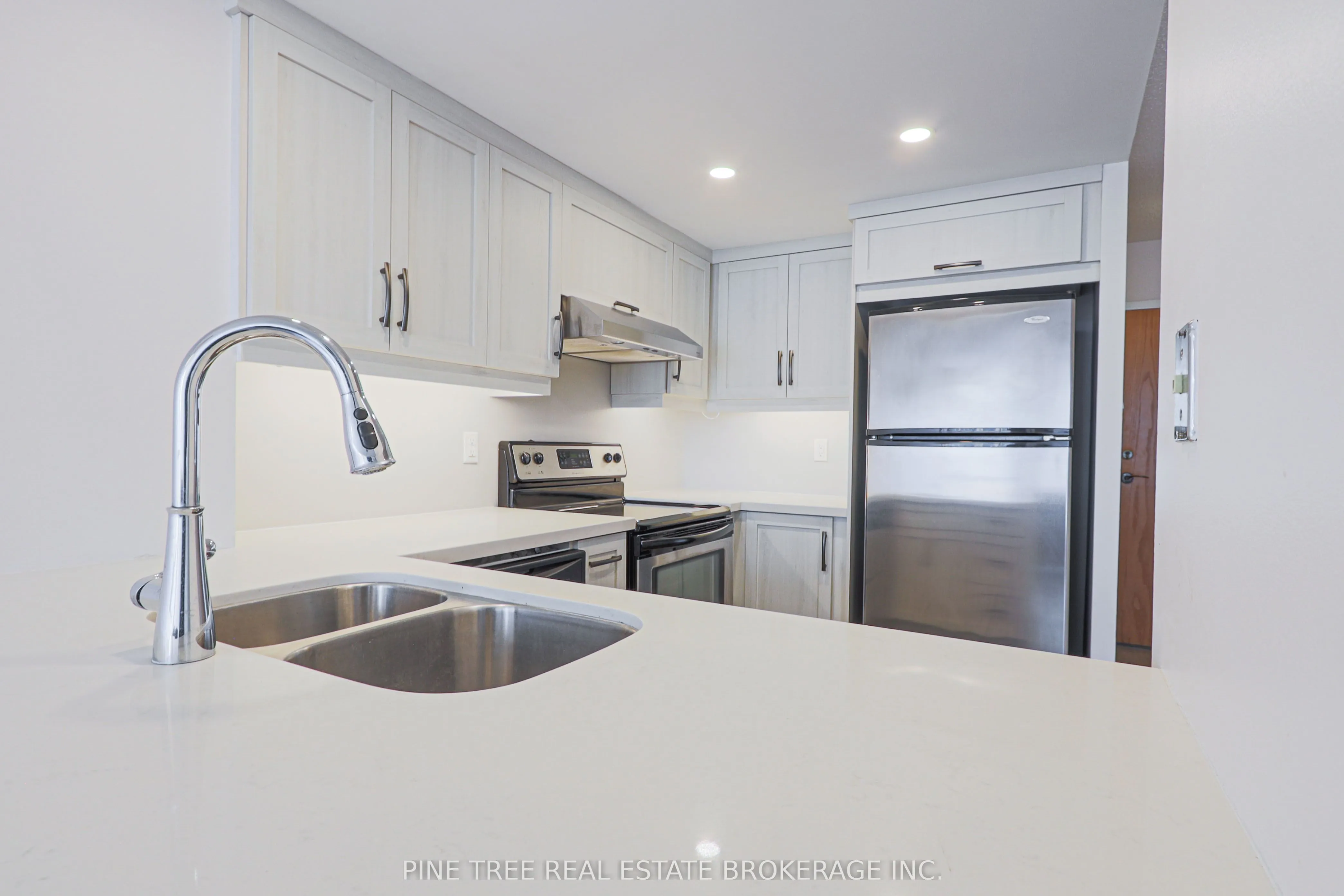65 Ellen Street, #201