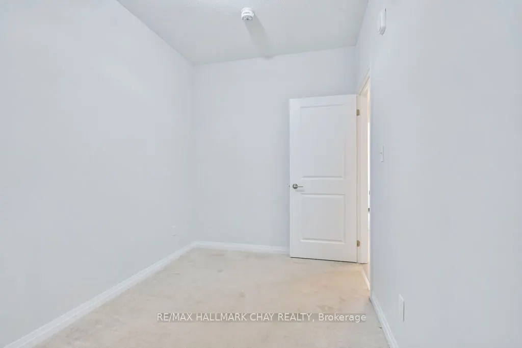 299 Cundles Road E, #507