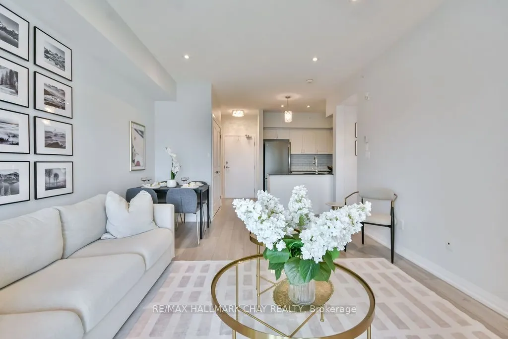 299 Cundles Road E, #507