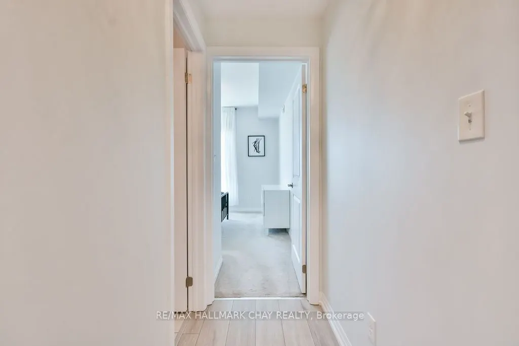 299 Cundles Road E, #507