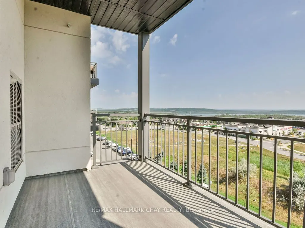 299 Cundles Road E, #507