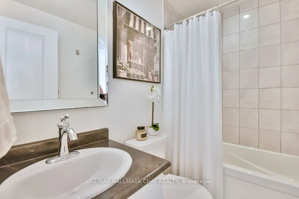 299 Cundles Road E, #507