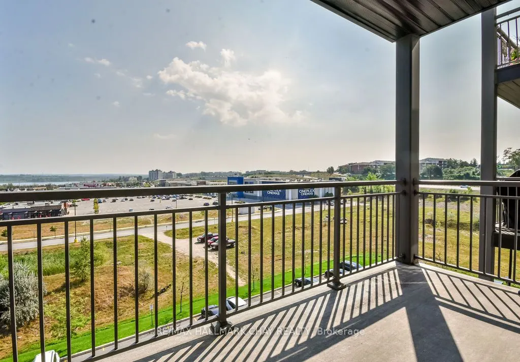 299 Cundles Road E, #507