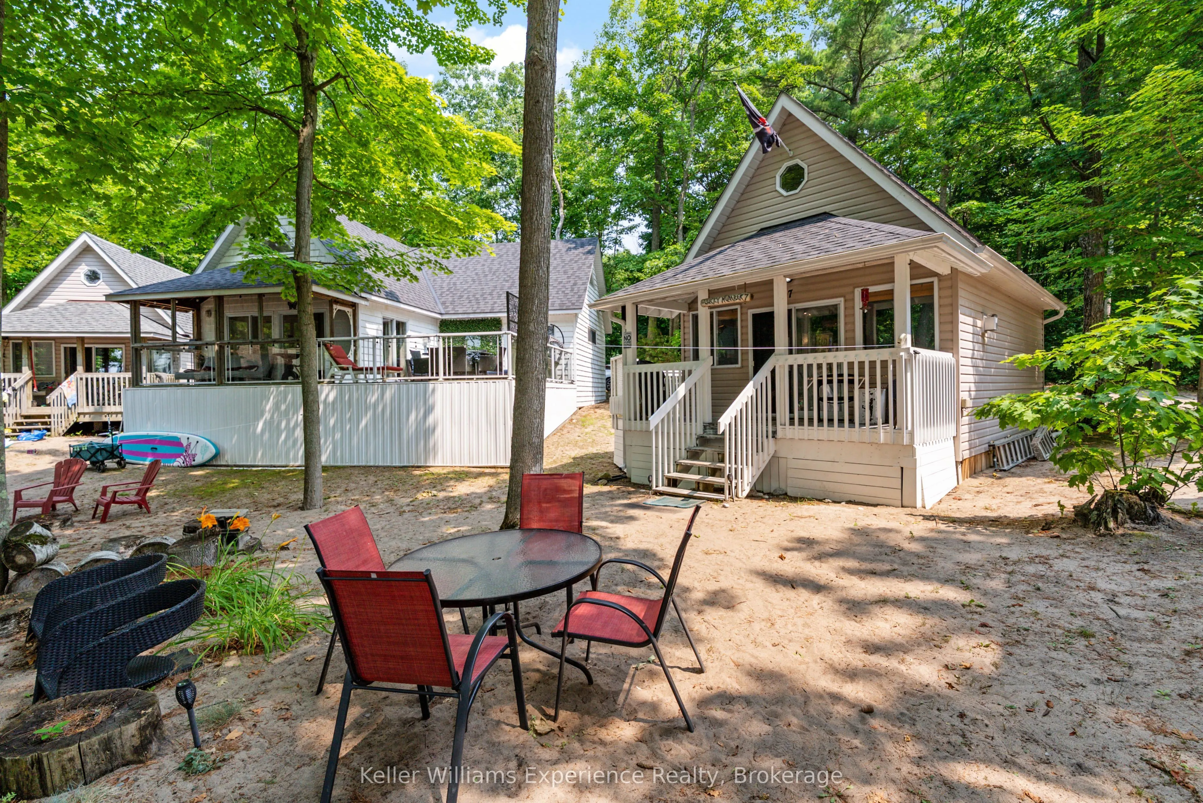 739 Concession 15 Road W